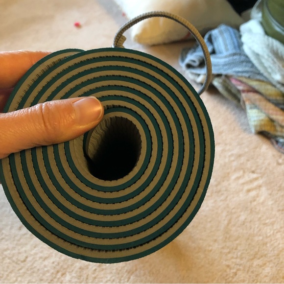 Gaiam Performance Yoga Mat Reversible - Picture 4 of 4